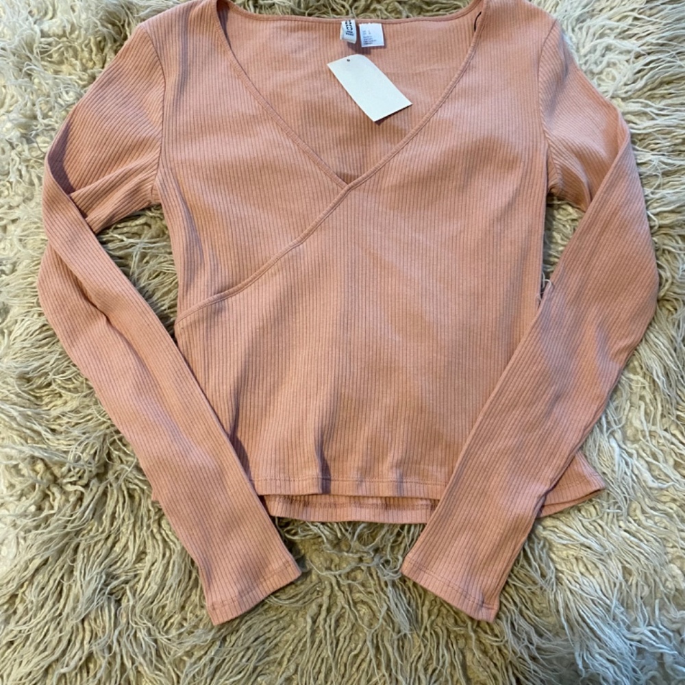 Top - Picture 2 of 2